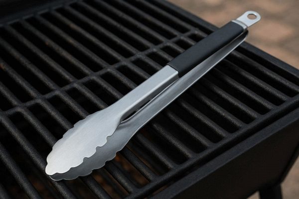 Heavy Duty BBQ Tongs with Locking Mechanism for Outdoor Grilling